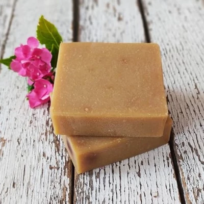 Natúr szappan - Shea vajjal és vanília és ylang-ylang illóolajjal 120g